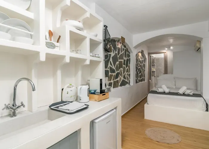 Balkoni Plaka (Milos)