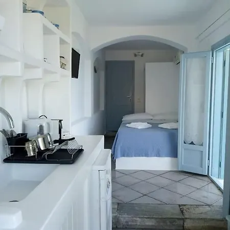 Balkoni Plaka (Milos)